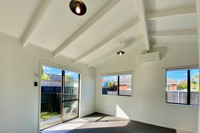 Photo of property in 626 Te Atatu Road, Te Atatu Peninsula, Auckland, 0610