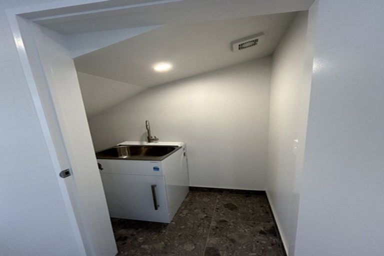 Photo of property in 2/60 Derby Street, St Albans, Christchurch, 8014