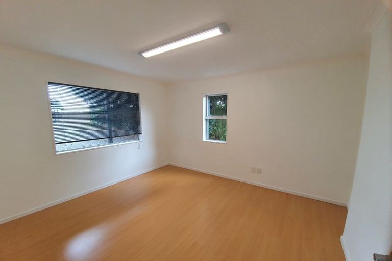 Photo of property in 42 Kapiti Road, Paraparaumu, 5032