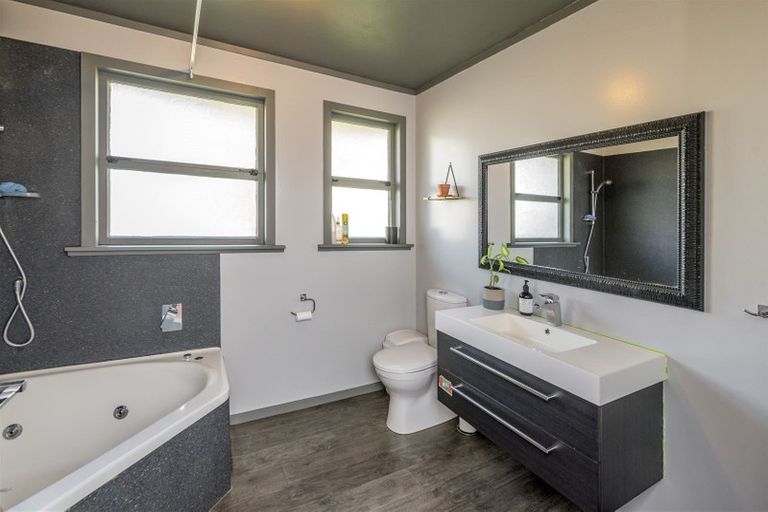 Photo of property in 8a Grey Street, Levin, 5510