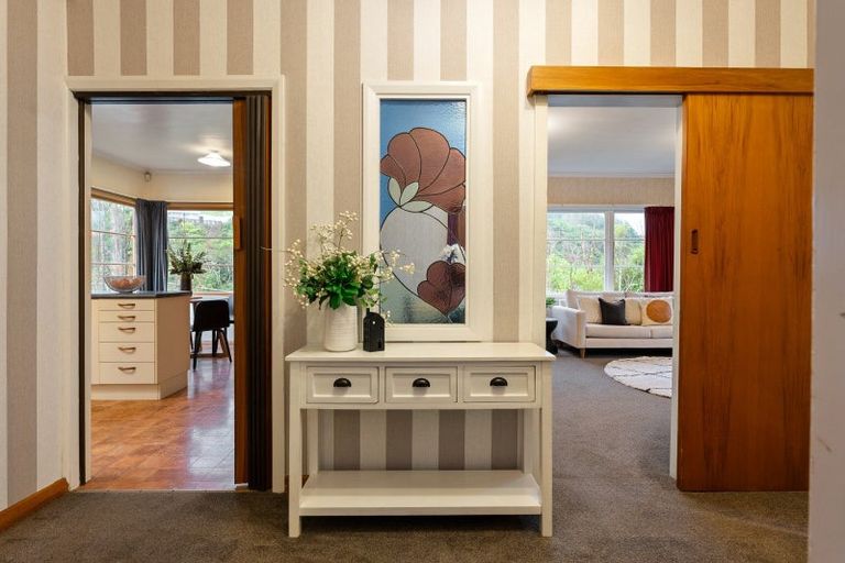 Photo of property in 23 Frederick Street, Tawa, Wellington, 5028