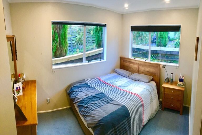 Photo of property in 92 Thurleigh Grove, Karori, Wellington, 6012