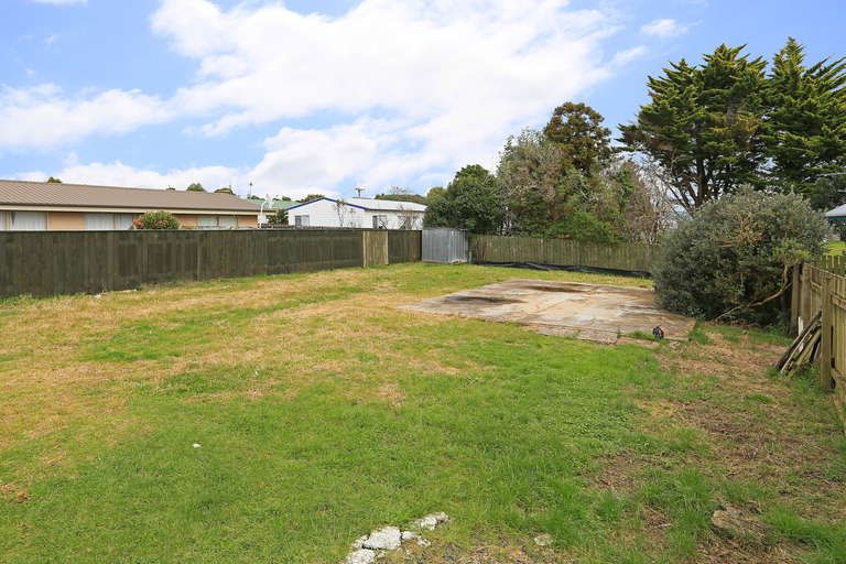 Photo of property in 45a Fairdene Avenue, Henderson, Auckland, 0610
