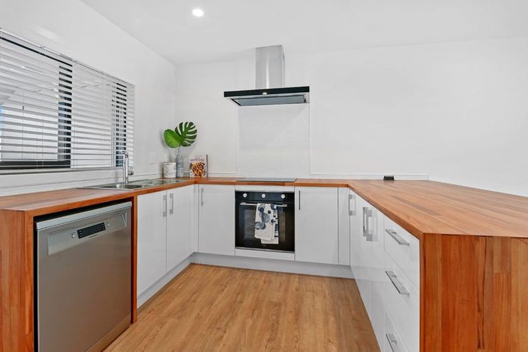 Photo of property in 71b/2 Main Road, Redcliffs, Christchurch, 8081