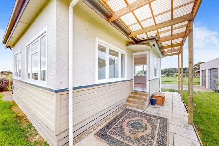 Photo of property in 25 Boulton Road, Levin, 5510