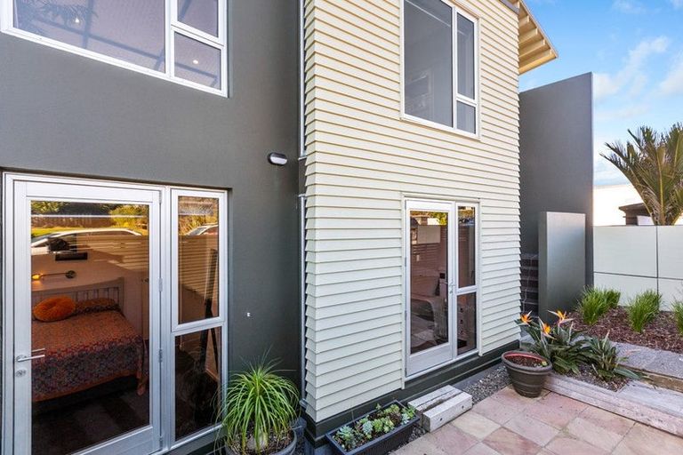 Photo of property in 90c Buller Street, New Plymouth, 4312