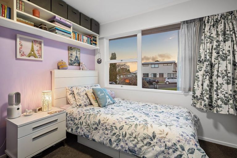 Photo of property in 48 Marlborough Avenue, Glenfield, Auckland, 0629