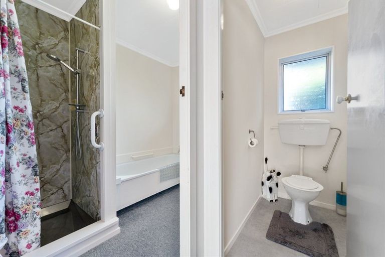 Photo of property in 237 Tukapa Street, Westown, New Plymouth, 4310