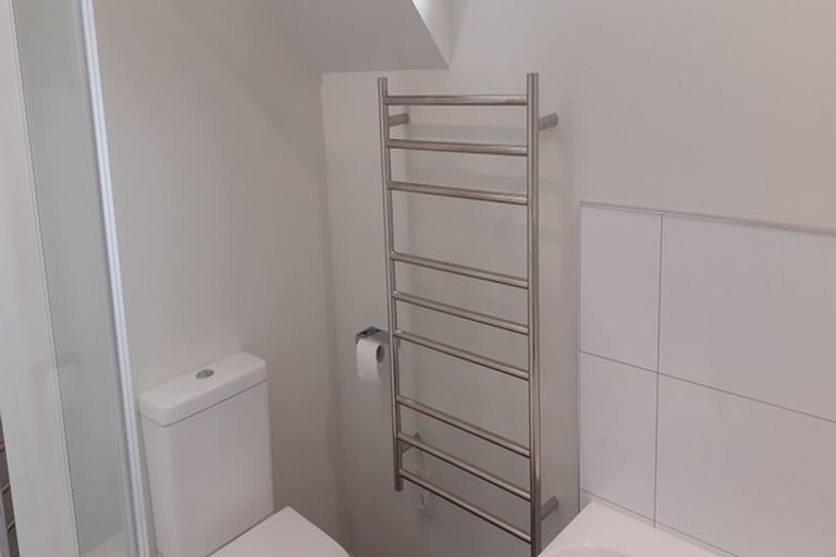 Photo of property in 6 Kerkwall Drive, Naenae, Lower Hutt, 5011