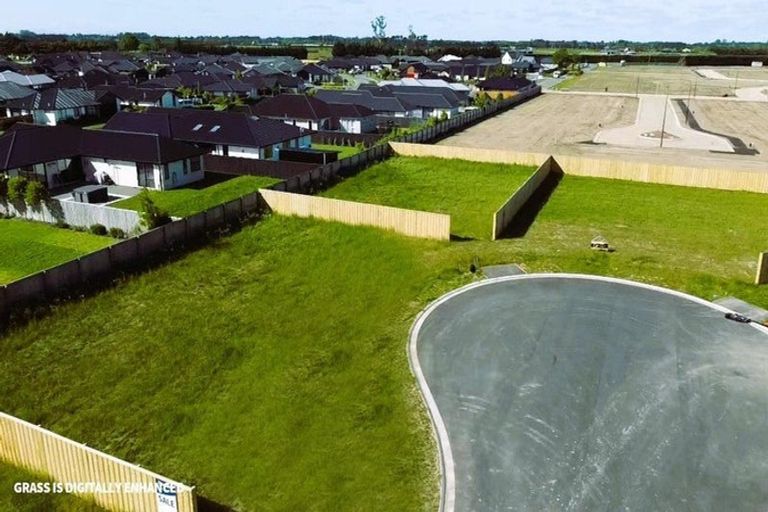 Photo of property in 13 Ivan Mauger Place, Rolleston, 7615