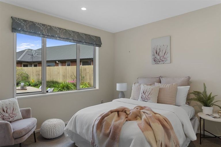 Photo of property in 4 Lowe Place, Rangiora, 7400