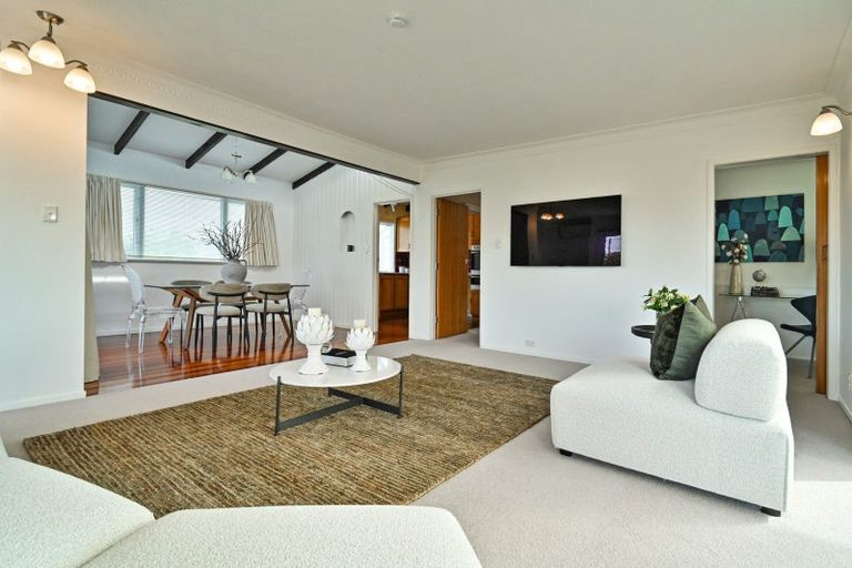 Photo of property in 2 Rakau Street, Havelock North, 4130