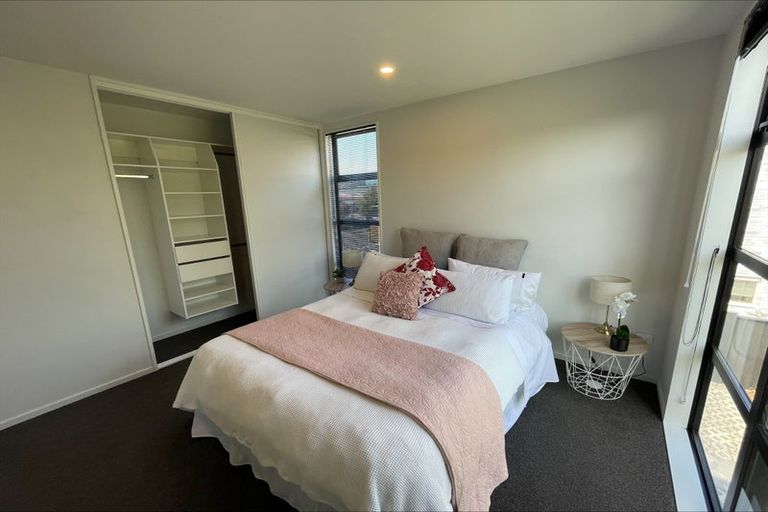 Photo of property in 1/27 Gracefield Avenue, Christchurch Central, Christchurch, 8013