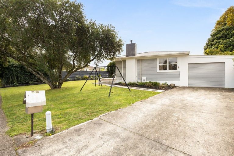 Photo of property in 3 Seamer Place, St Andrews, Hamilton, 3200