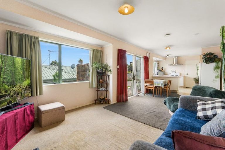 Photo of property in 17b Corinna Street, Welcome Bay, Tauranga, 3112