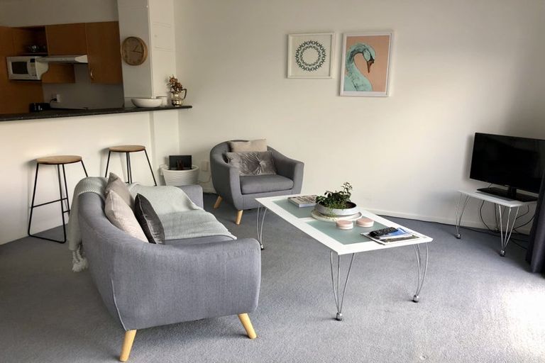 Photo of property in 5/3 Kelvin Grove, Te Aro, Wellington, 6011
