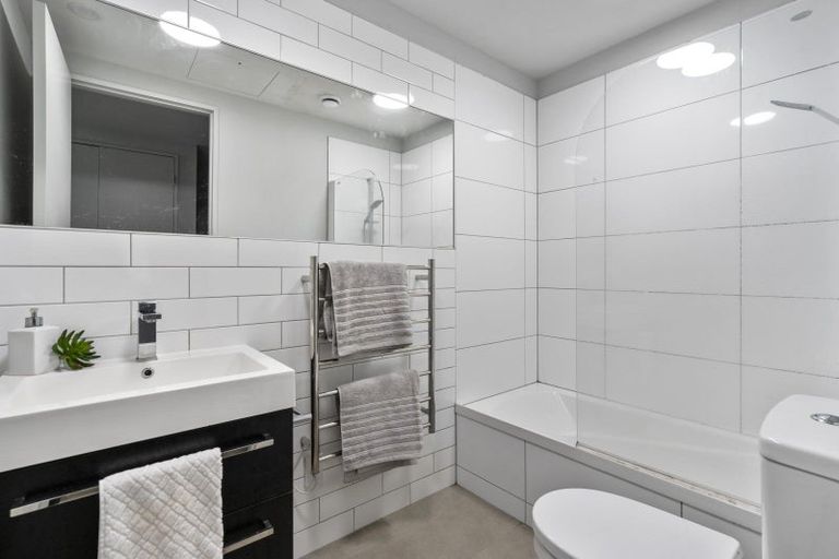 Photo of property in Detroit Apartments, 201/181u Tasman Street, Mount Cook, Wellington, 6021