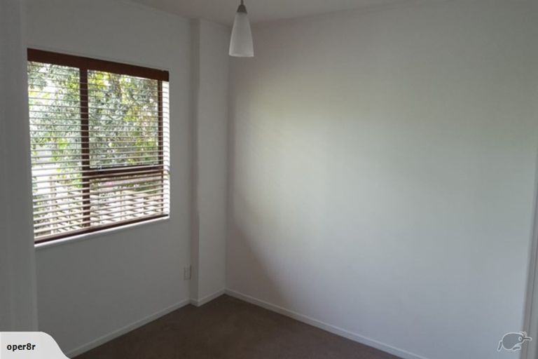 Photo of property in 46 Masterton Road, Rothesay Bay, Auckland, 0630