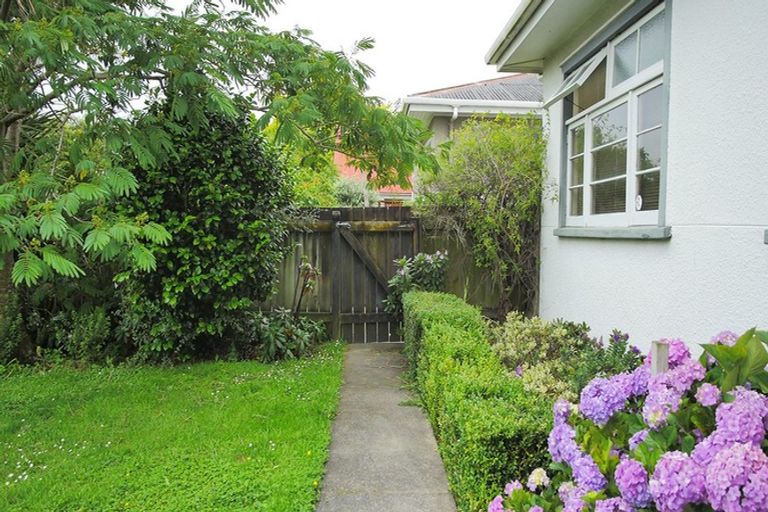 Photo of property in 52 Matamau Street, Palmerston North, 4414
