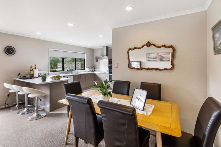Photo of property in 21b Poplar Grove, Whalers Gate, New Plymouth, 4310