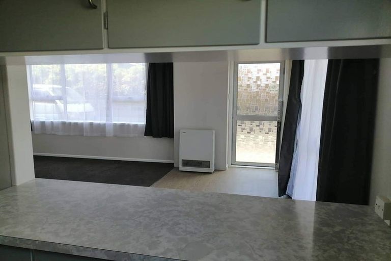 Photo of property in 5a Rennell Street, Frankleigh Park, New Plymouth, 4310