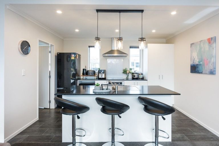 Photo of property in 58a Exeter Crescent, Takaro, Palmerston North, 4412