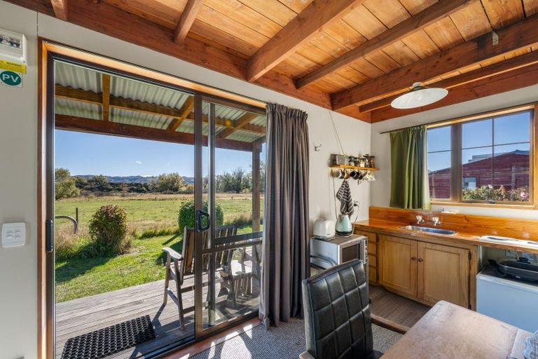 Photo of property in The Crows Nest Backpackers, 3365 Ida Valley-omakau Road, Oturehua, 9387