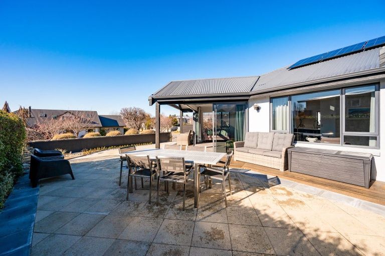 Photo of property in 10 Hyland Street, Wanaka, 9305