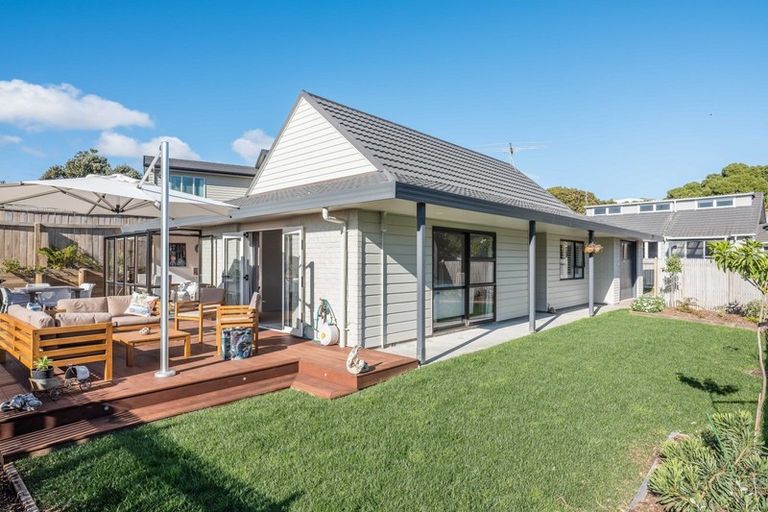Photo of property in 10b Nathan Avenue, Paraparaumu Beach, Paraparaumu, 5032