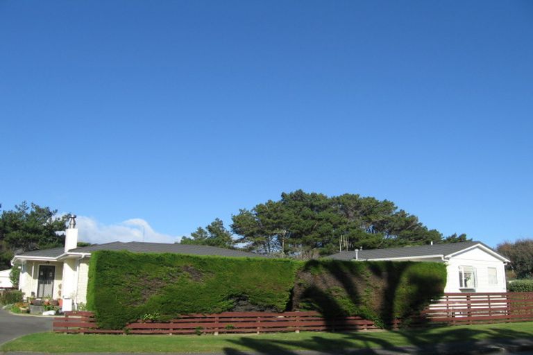 Photo of property in 34 Te Kupe Road, Paraparaumu Beach, Paraparaumu, 5032