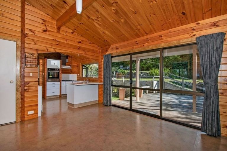 Photo of property in 16 Magnolia Avenue, Te Kamo, Whangarei, 0112