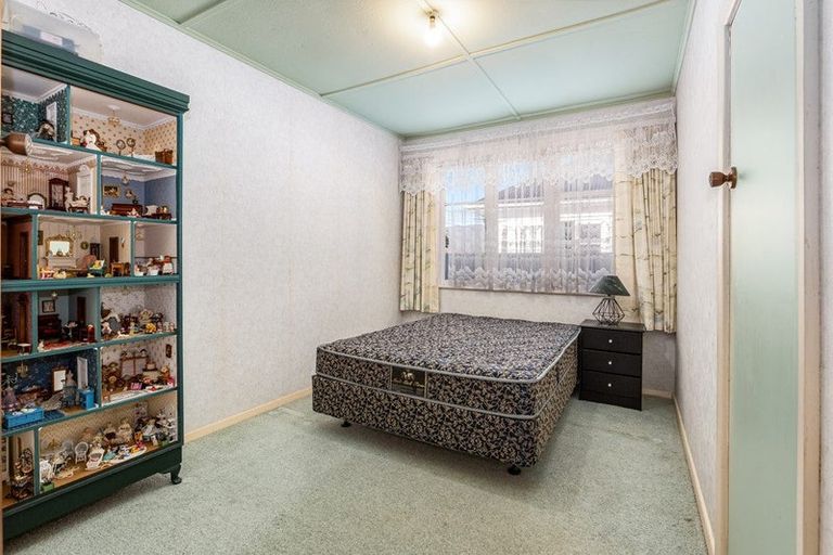 Photo of property in 38 Dover Road, Wainuiomata, Lower Hutt, 5014