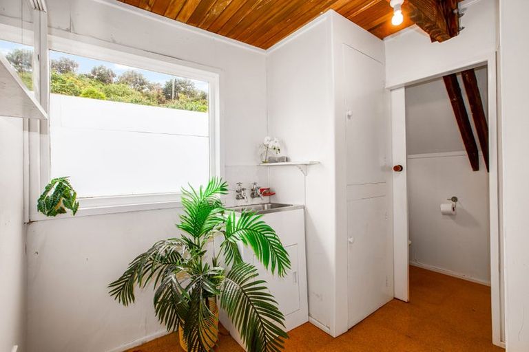Photo of property in 26 Titiro Moana Road, Korokoro, Lower Hutt, 5012
