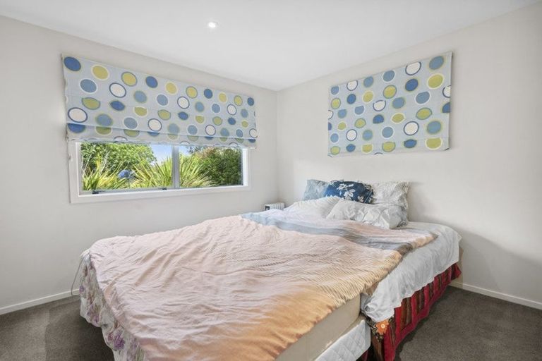 Photo of property in 42 Waverton Terrace, Churton Park, Wellington, 6037