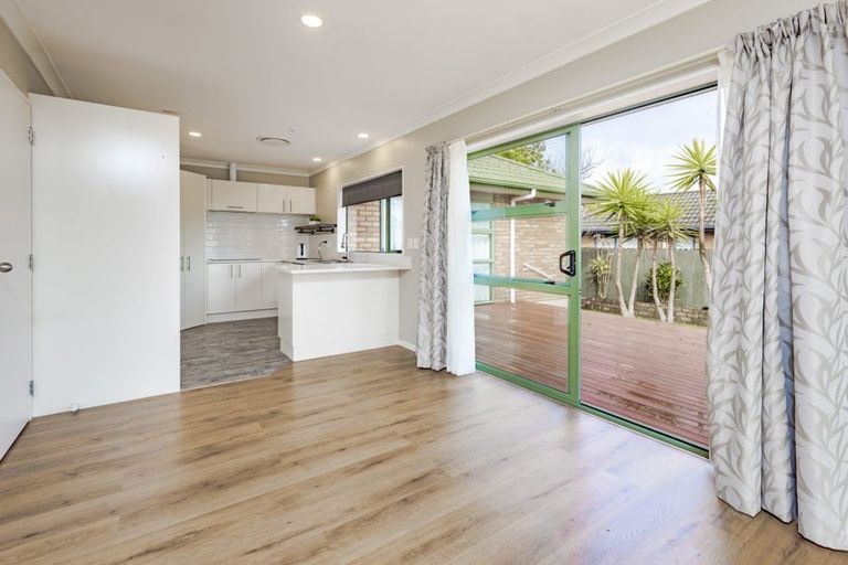 Photo of property in 9 Ardee Close, East Tamaki, Auckland, 2016