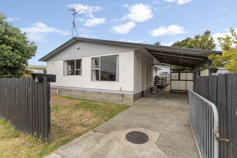 Photo of property in 36 Makarini Street, Paraparaumu, 5032