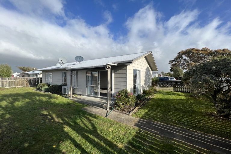 Photo of property in 13 Balmoral Street, Levin, 5510