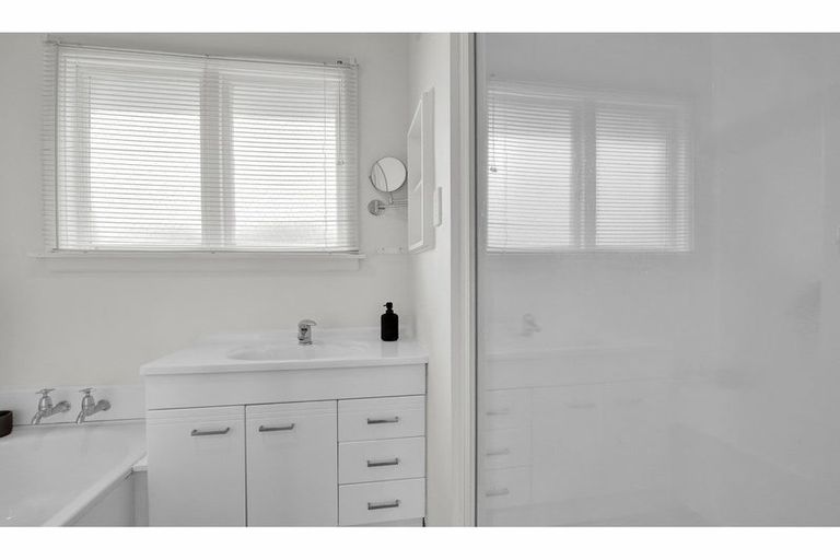 Photo of property in 17 Opal Place, Casebrook, Christchurch, 8051