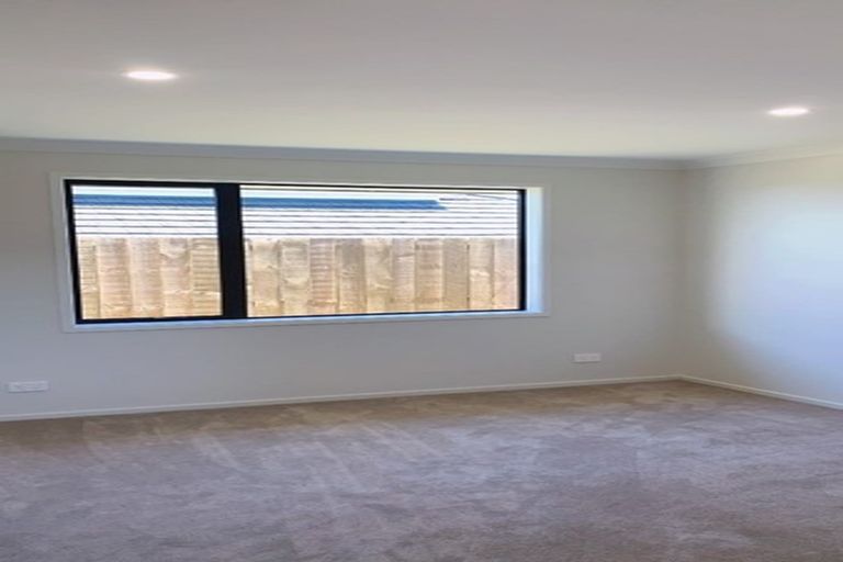 Photo of property in 18 Goh Place, Manurewa, Auckland, 2105