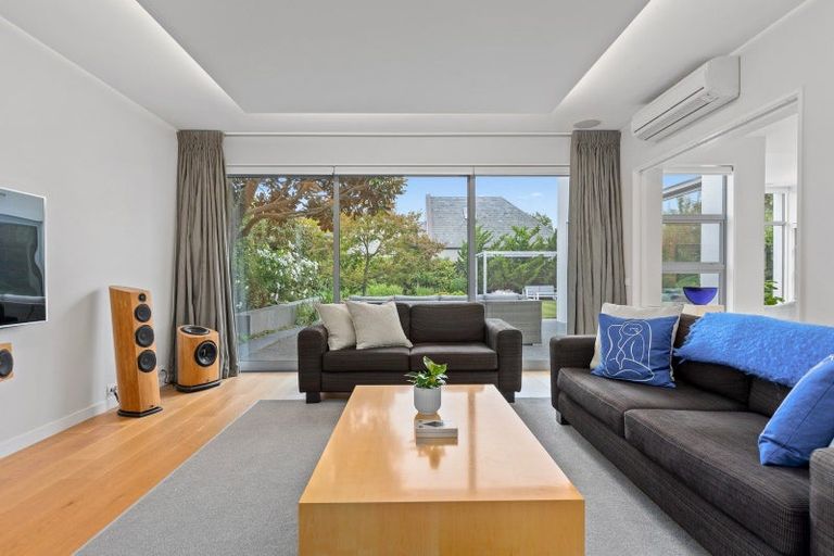 Photo of property in 86 Hinau Street, Riccarton, Christchurch, 8041