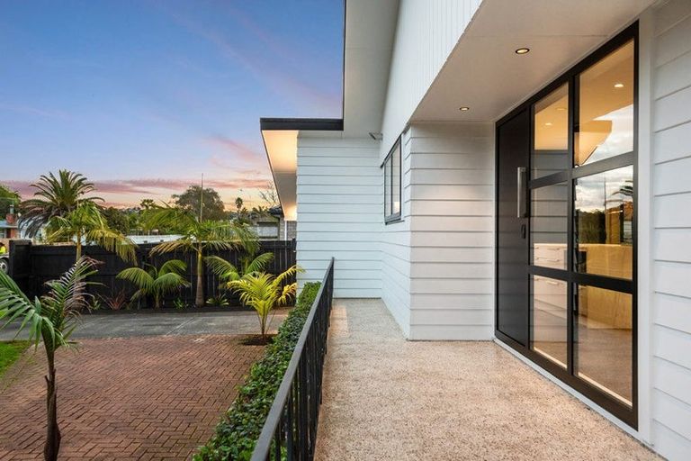 Photo of property in 48 Sylvia Road, Hillcrest, Auckland, 0627