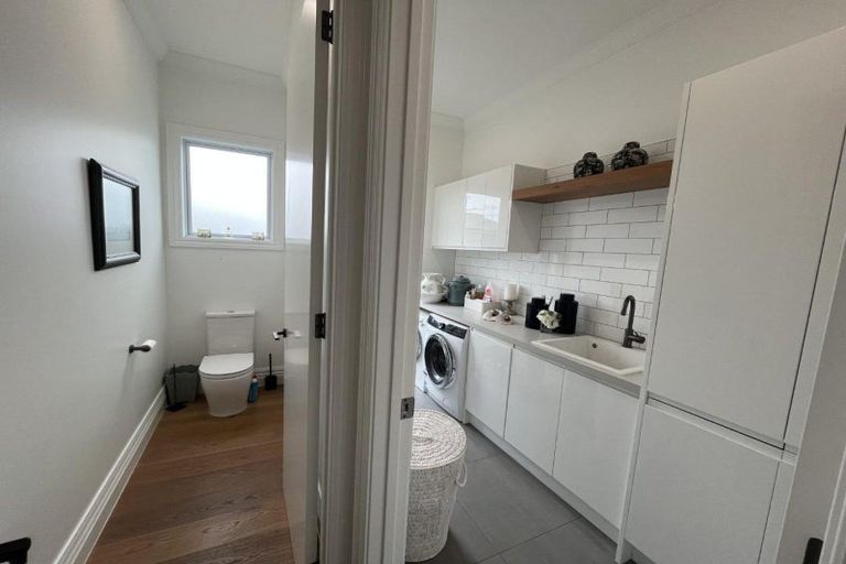 Photo of property in 161 Lemon Street, Strandon, New Plymouth, 4312