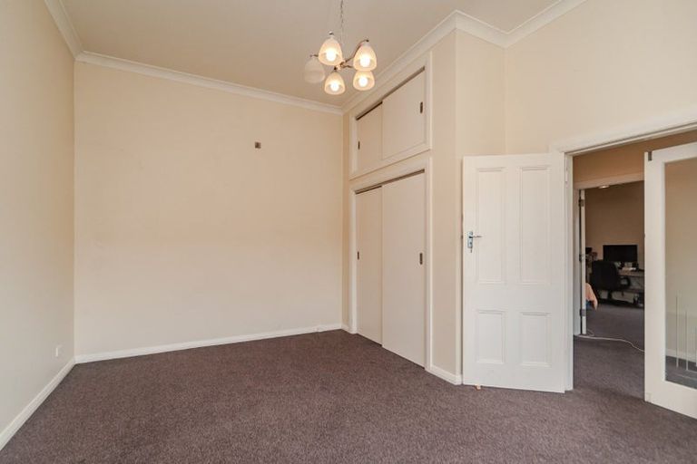 Photo of property in 1/126 The Parade, Island Bay, Wellington, 6023