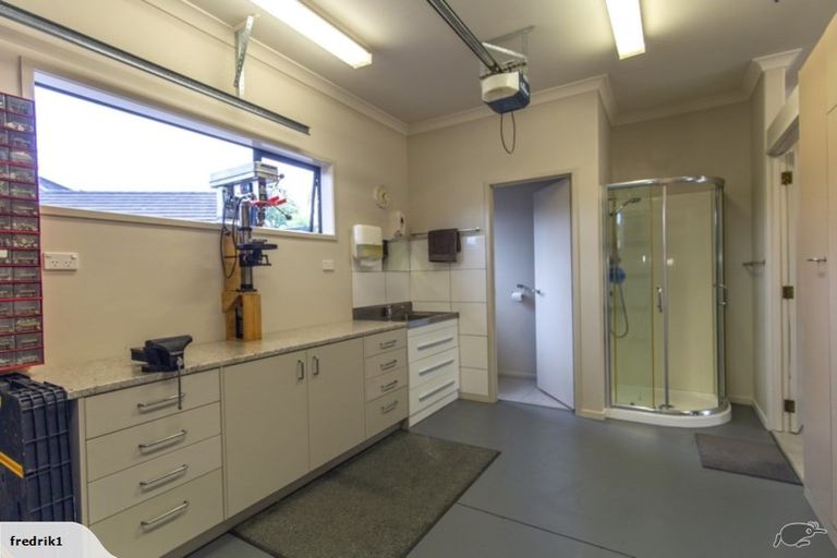 Photo of property in 14 Hampshire Court, Flagstaff, Hamilton, 3210