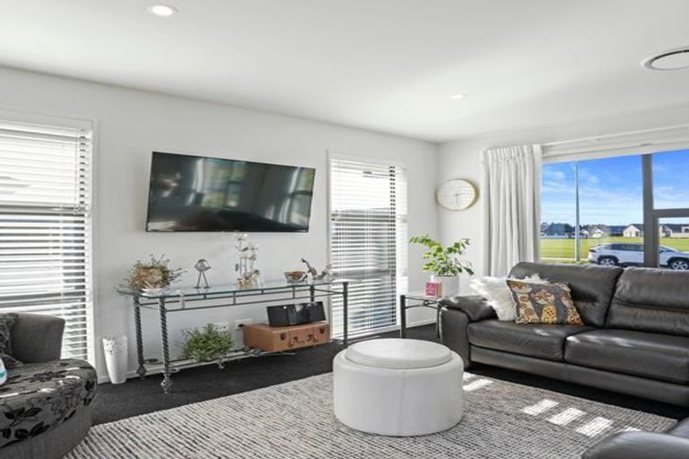 Photo of property in 21 Goldie Drive, Rangiora, 7400