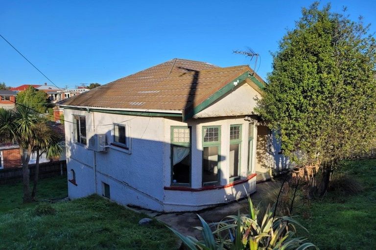 Photo of property in 73 English Avenue, Mornington, Dunedin, 9011