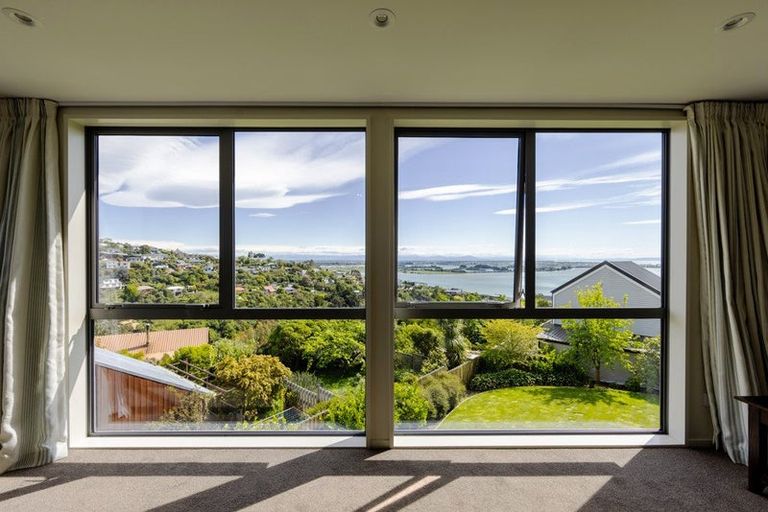 Photo of property in 8 Westmere Lane, Mount Pleasant, Christchurch, 8081