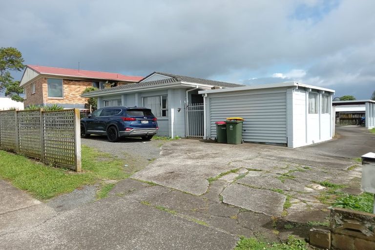 Photo of property in 2/4 Idlewild Avenue, Mangere, Auckland, 2022