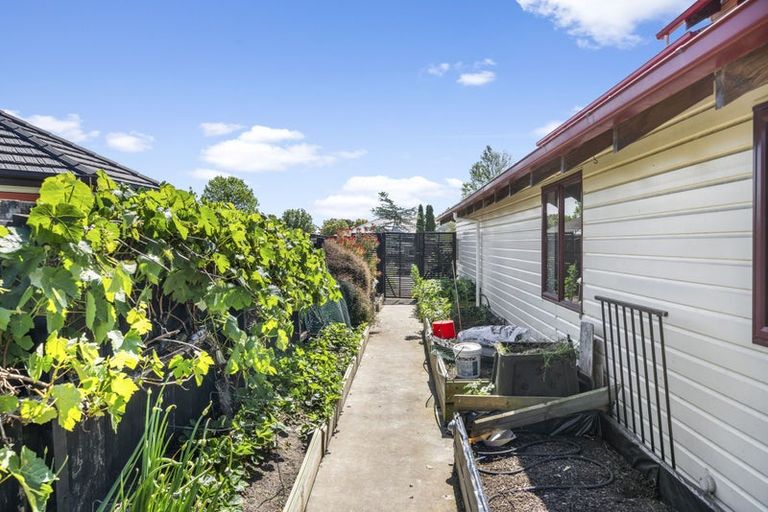 Photo of property in 117 Inwoods Close, Parklands, Christchurch, 8083