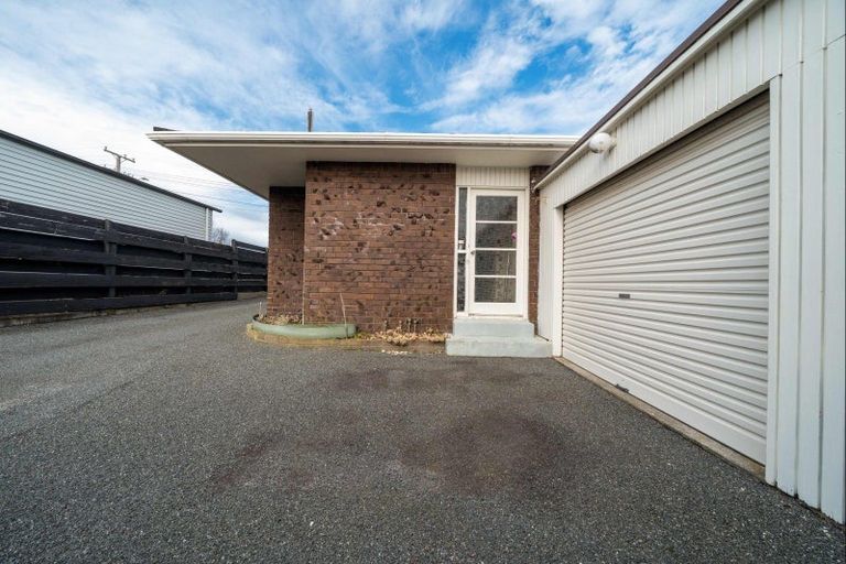 Photo of property in 5 Union Street, Merrilands, New Plymouth, 4312